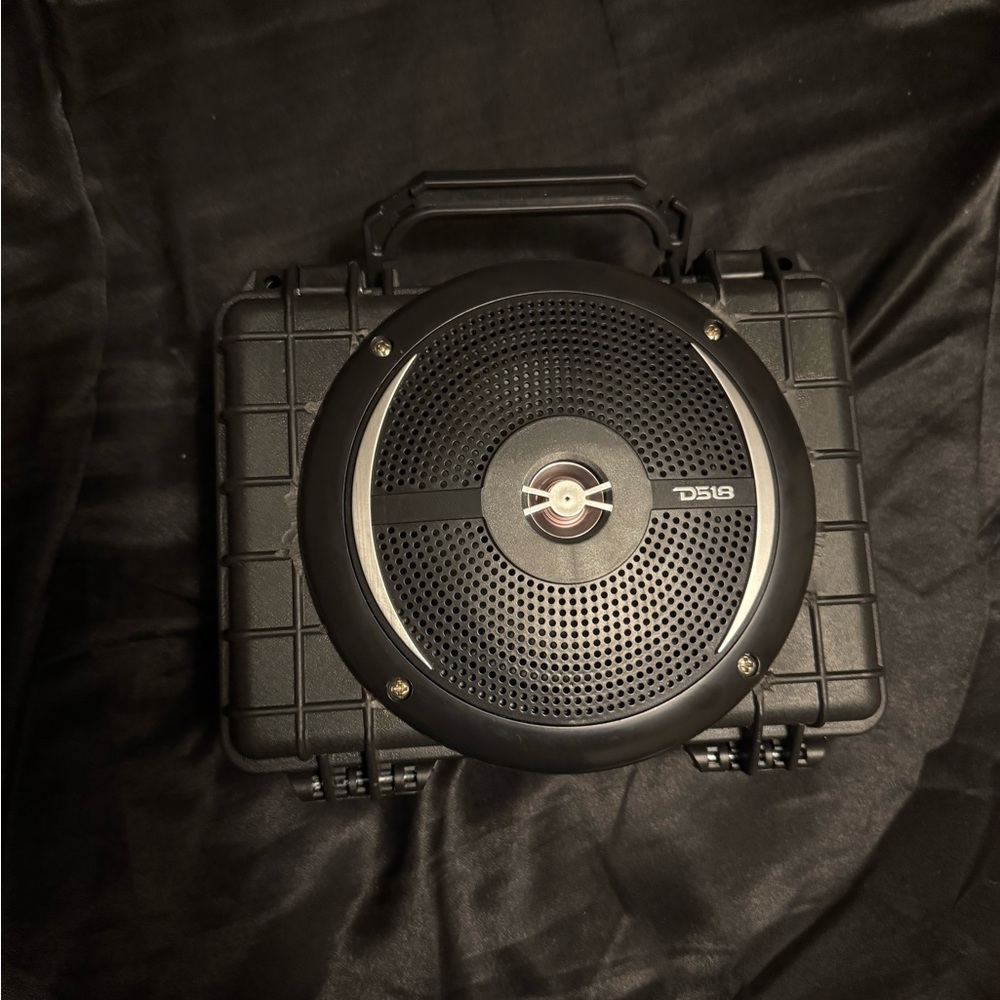 Waterproof Bluetooth speaker